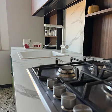 Station-fiera Apartment-free Parking アパート *